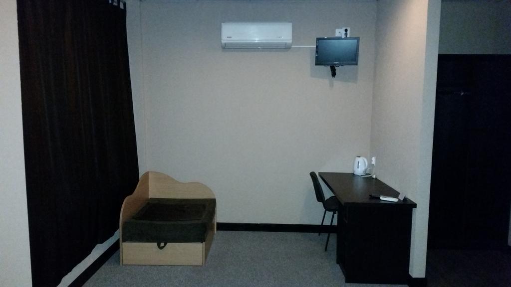 Sveciu Namai- Kazlu Ruda Hotel ภายนอก รูปภาพ