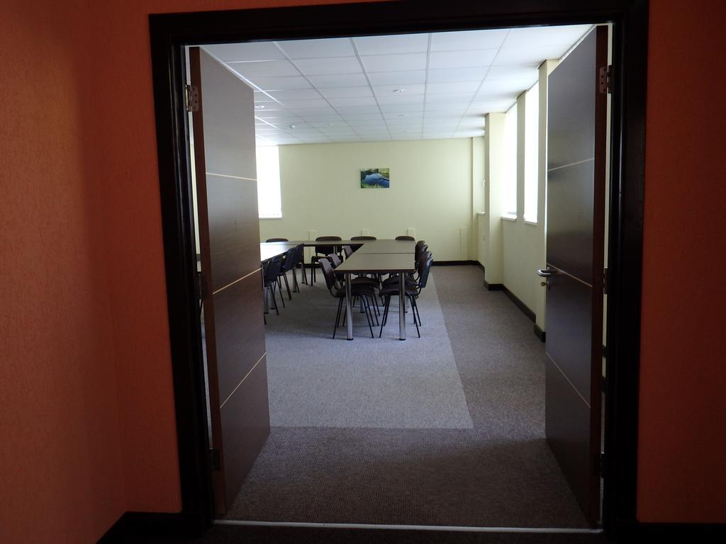Sveciu Namai- Kazlu Ruda Hotel ภายนอก รูปภาพ